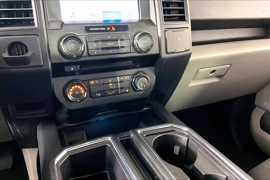 Used 2018 White Ford XL image 8