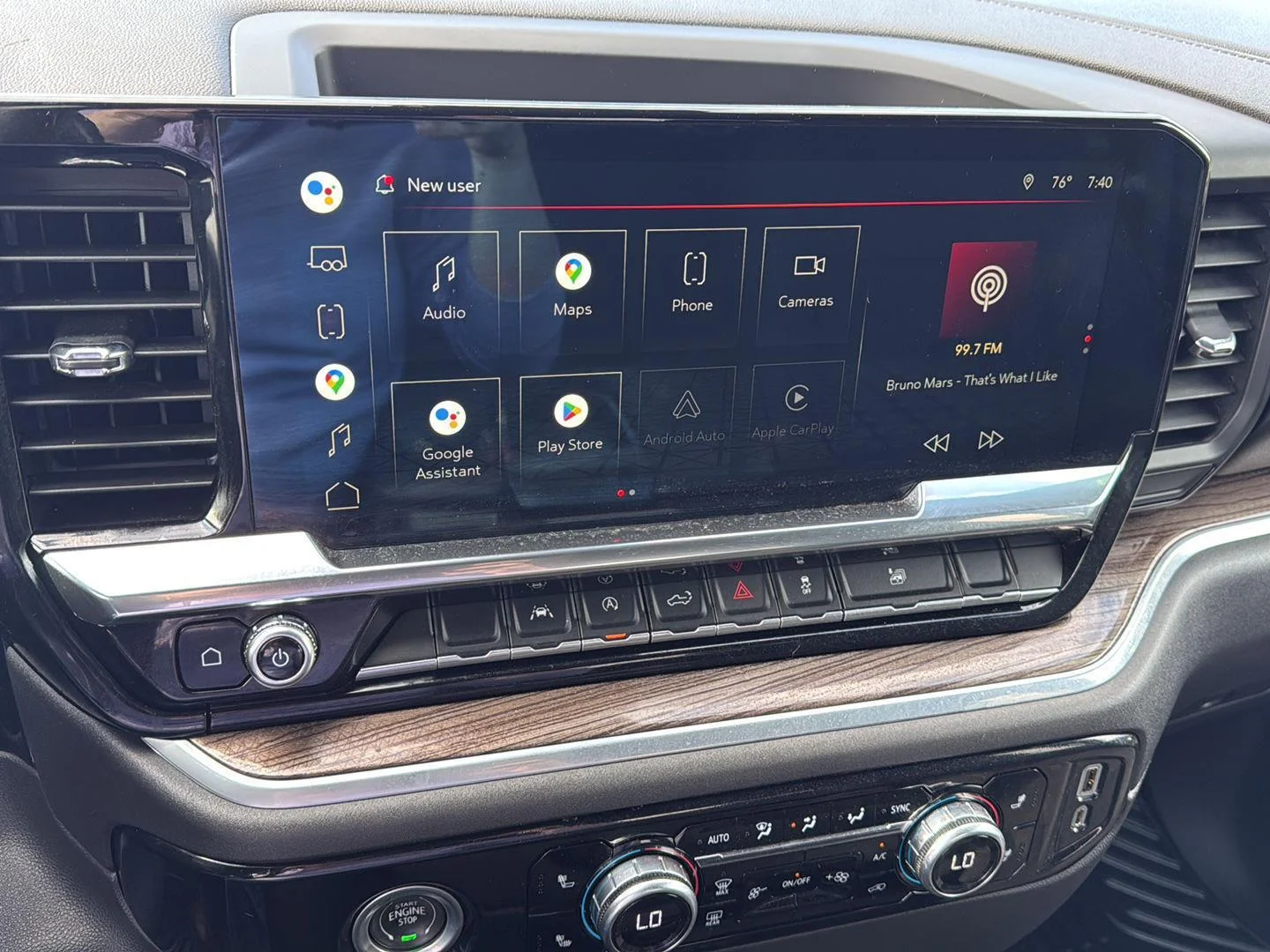 Used 2022 Onyx Black GMC Elevation image 5