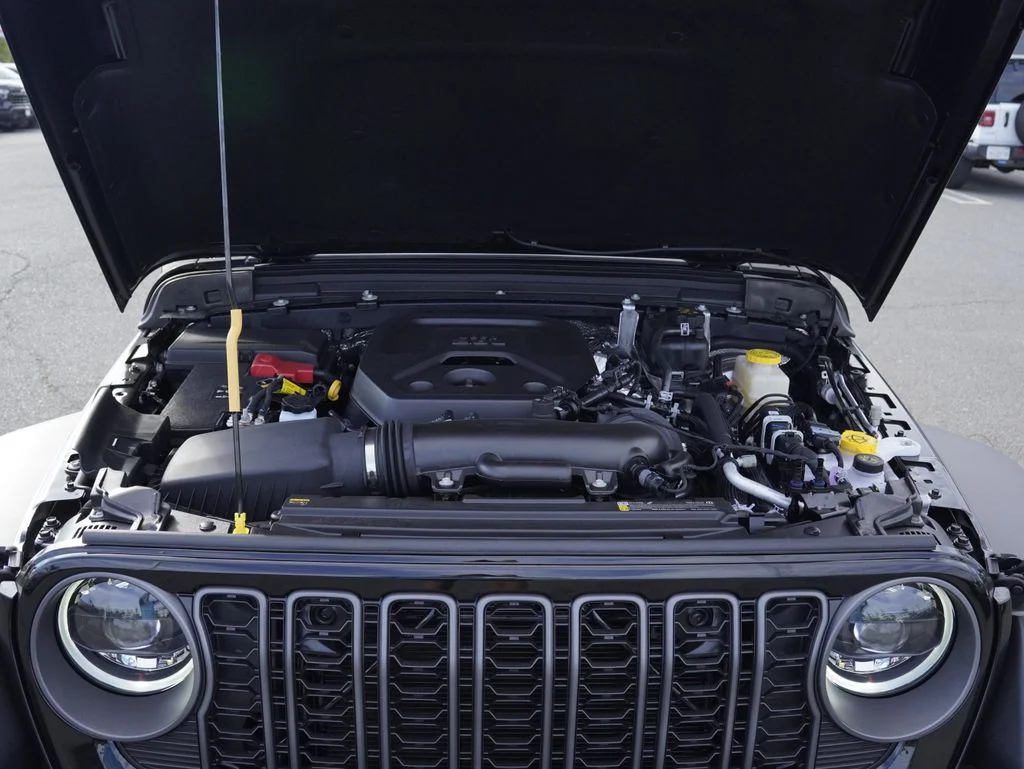 New 2026 Black Clear-Coat Exterior Paint Jeep Sport S image 31