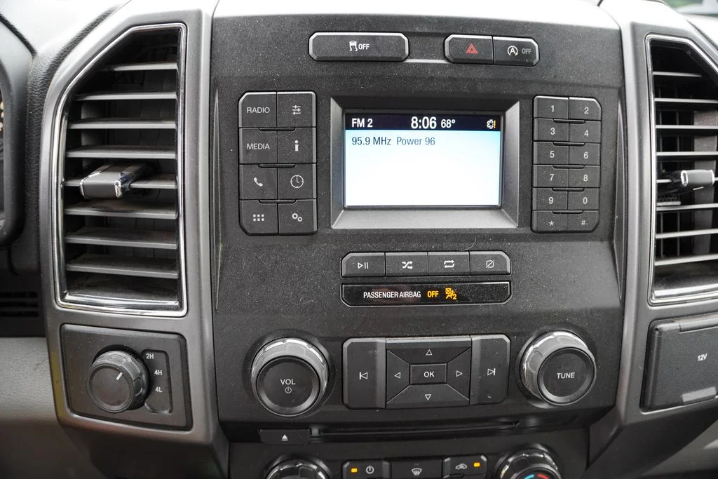 Used 2018 Gray Ford XLT image 5