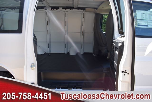 2025 Chevrolet Express Cargo Work Van - Photo 15
