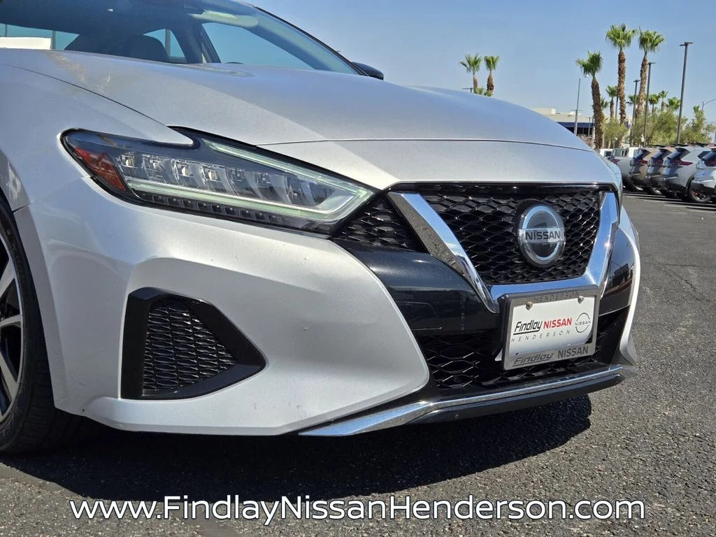 Certified Used 2021 Silver Nissan SV image 8