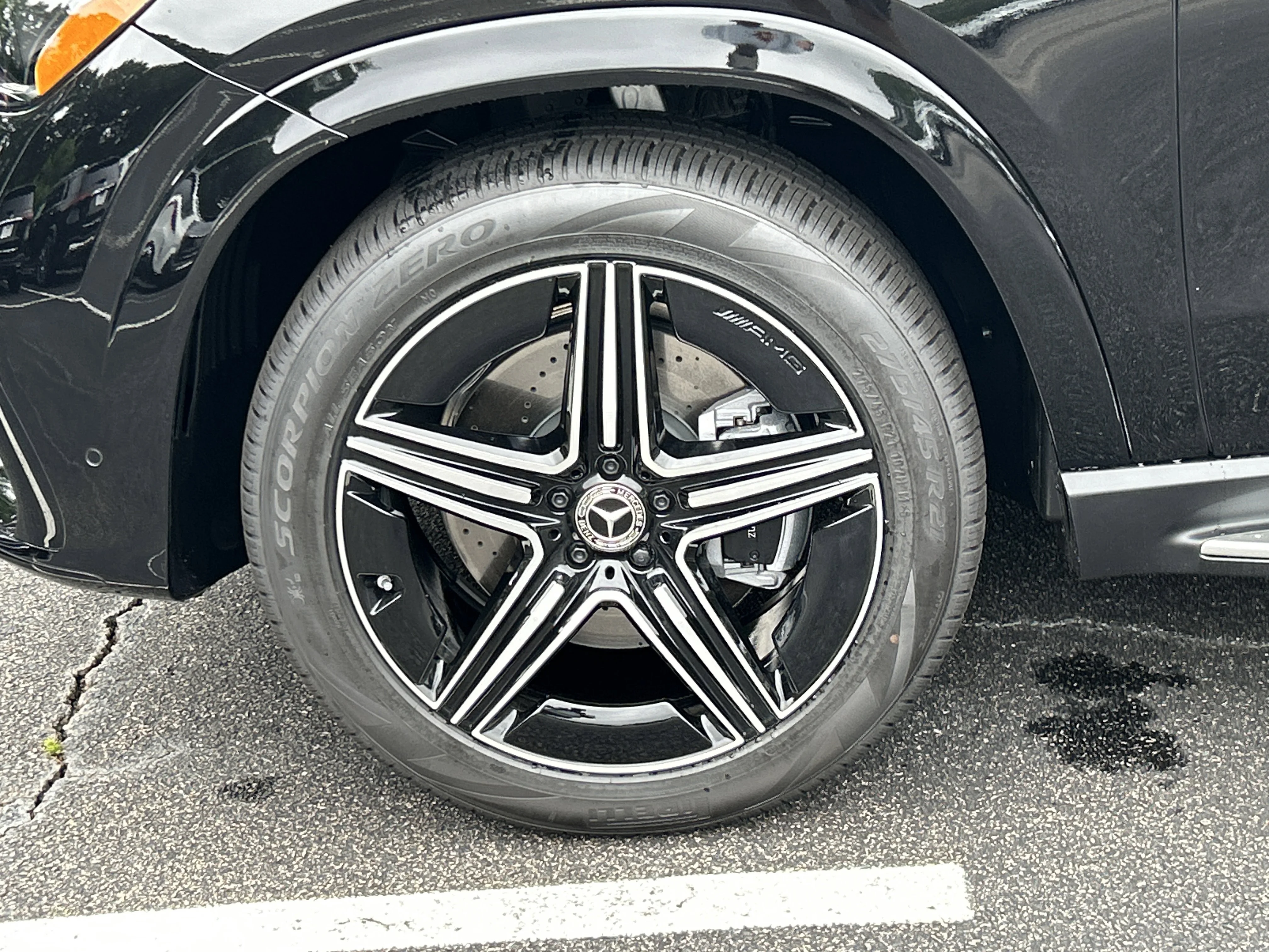 New 2026 Obsidian Black Metallic Mercedes-Benz GLE 350 4MATIC® SUV image 14
