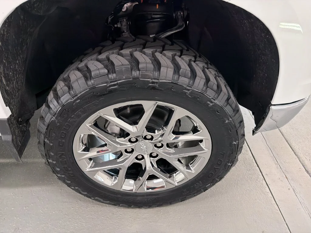 New 2026 Summit White Chevrolet LTZ image 5