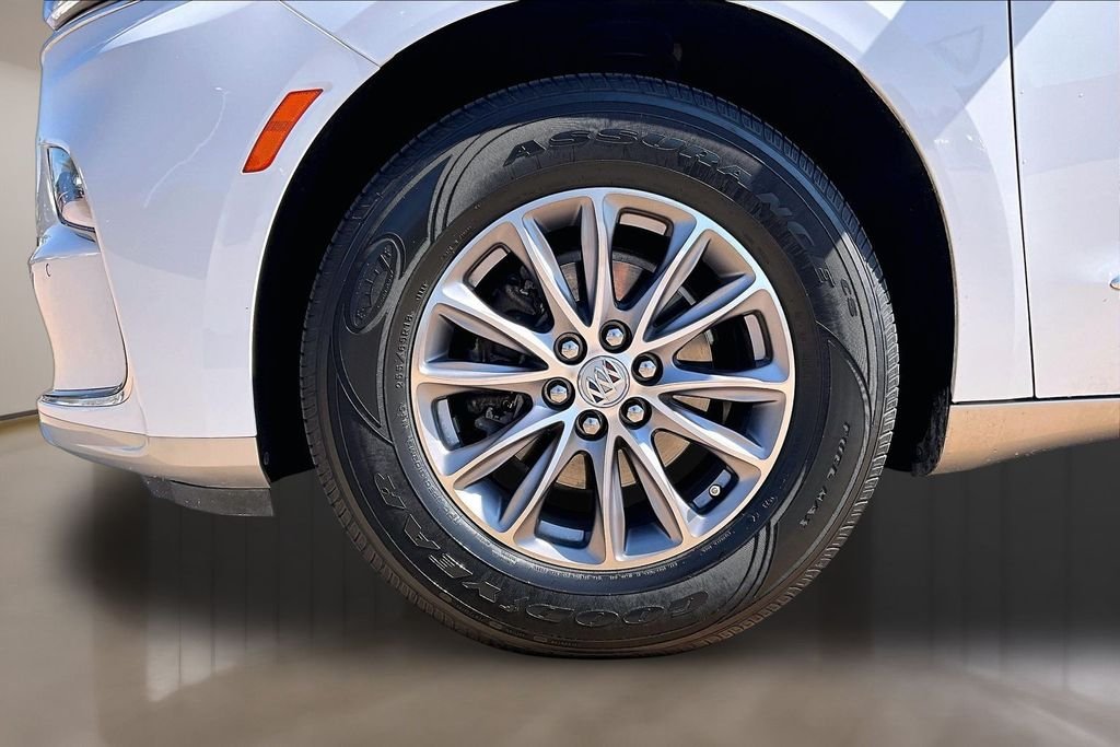 Used 2023 White Buick Premium Group image 8