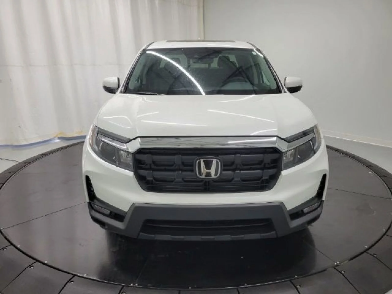 New 2026 Platinum White Pearl Honda RTL image 2