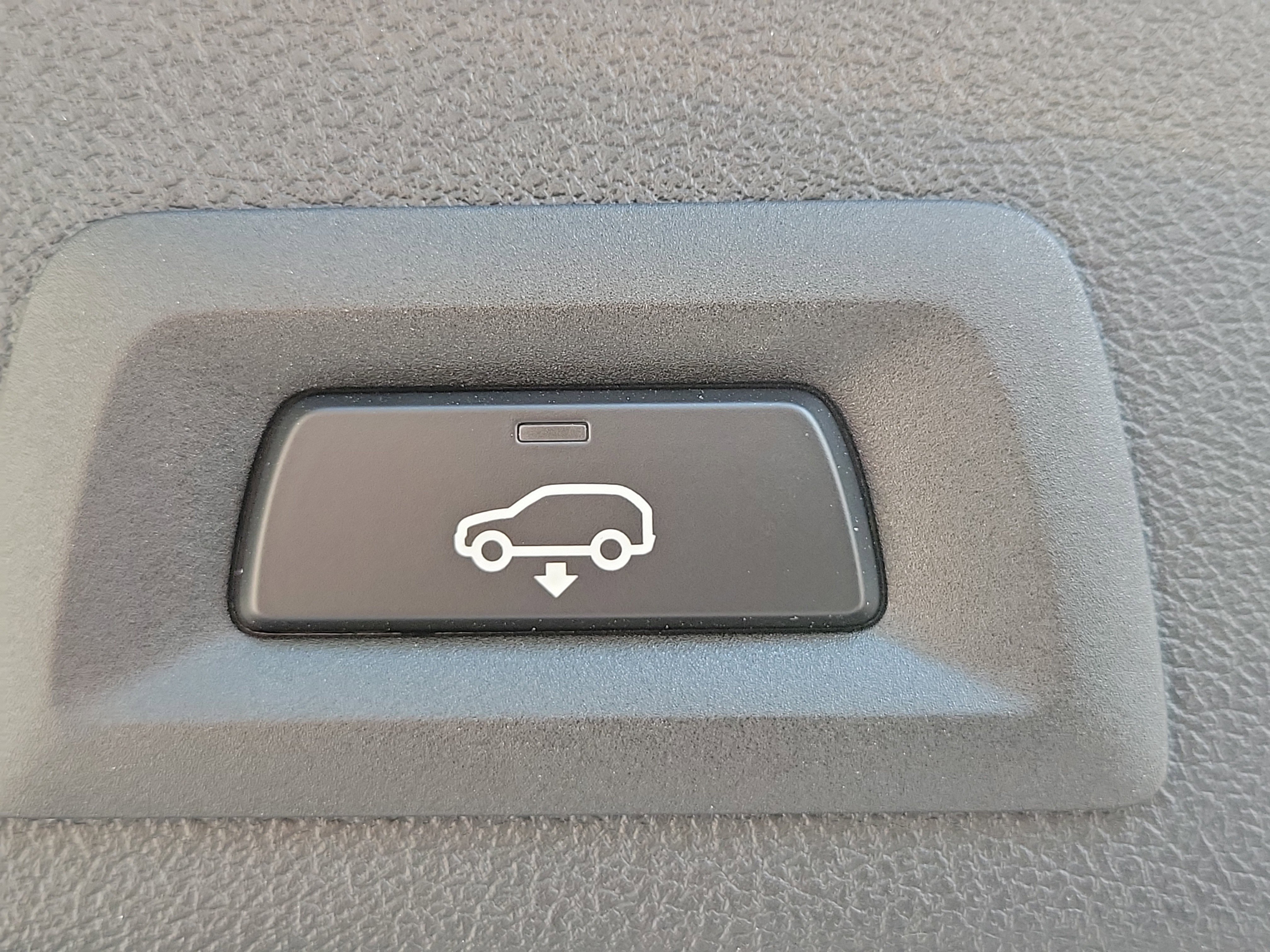 New 2026 Brooklyn Grey Metallic BMW xDrive40i image 9