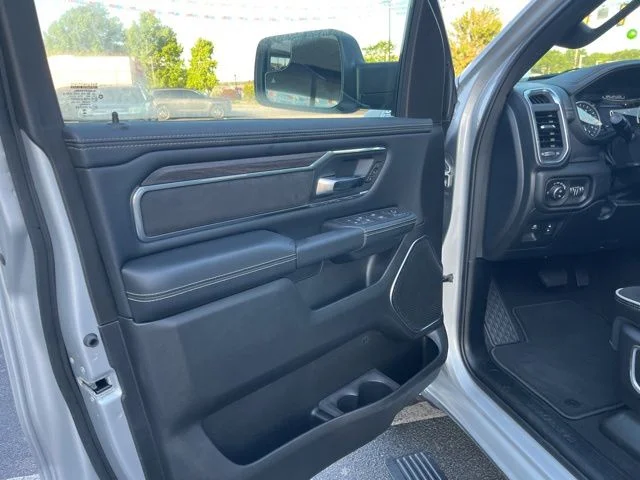 New 2026 Silver Zynith Exterior Paint RAM Laramie image 5