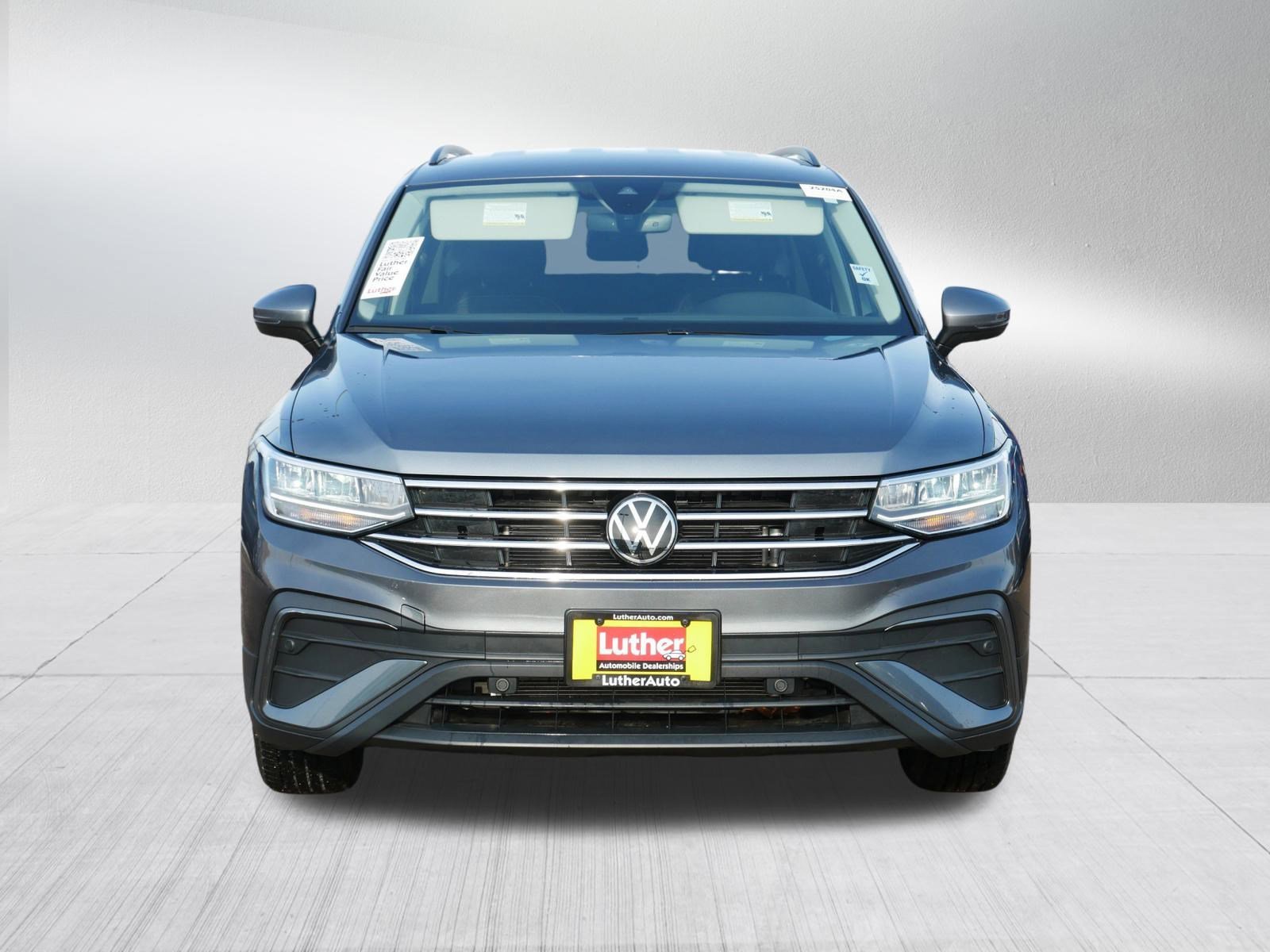 Used 2024 Volkswagen Tiguan S with VIN 3VVFB7AX9RM109402 for sale in Brooklyn Center, Minnesota
