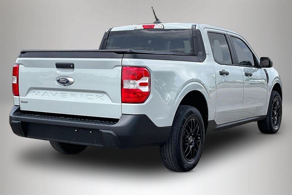 Used 2022 Green Ford XL image 5