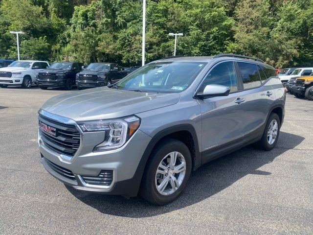 Used 2024 Silver GMC SLE image 5