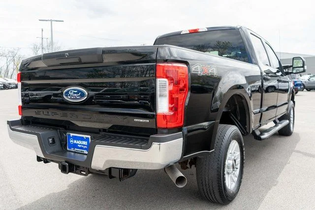 Used 2018 Black Ford XLT image 5