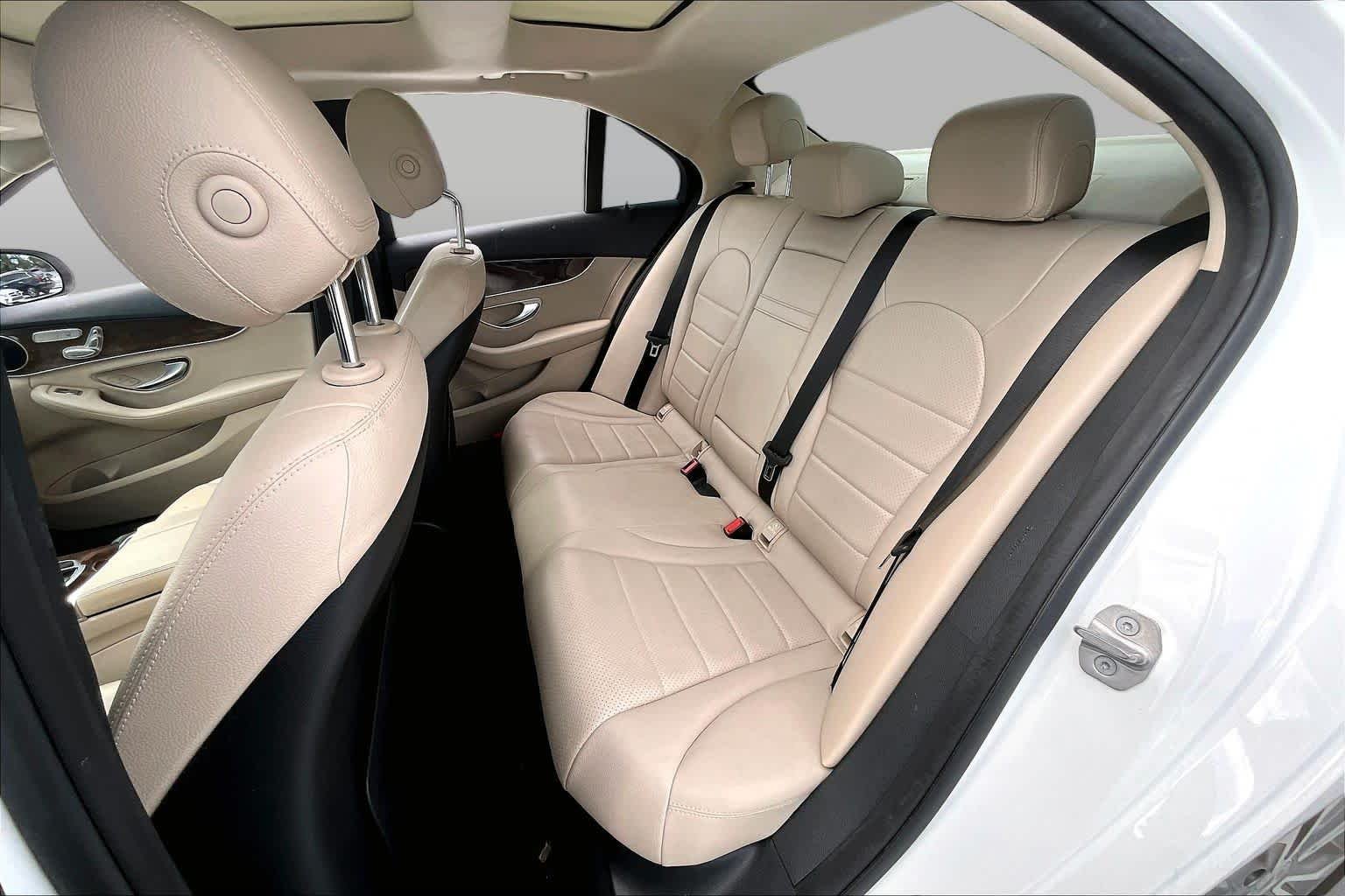 Used 2018 Polar White Mercedes-Benz C 300 image 20