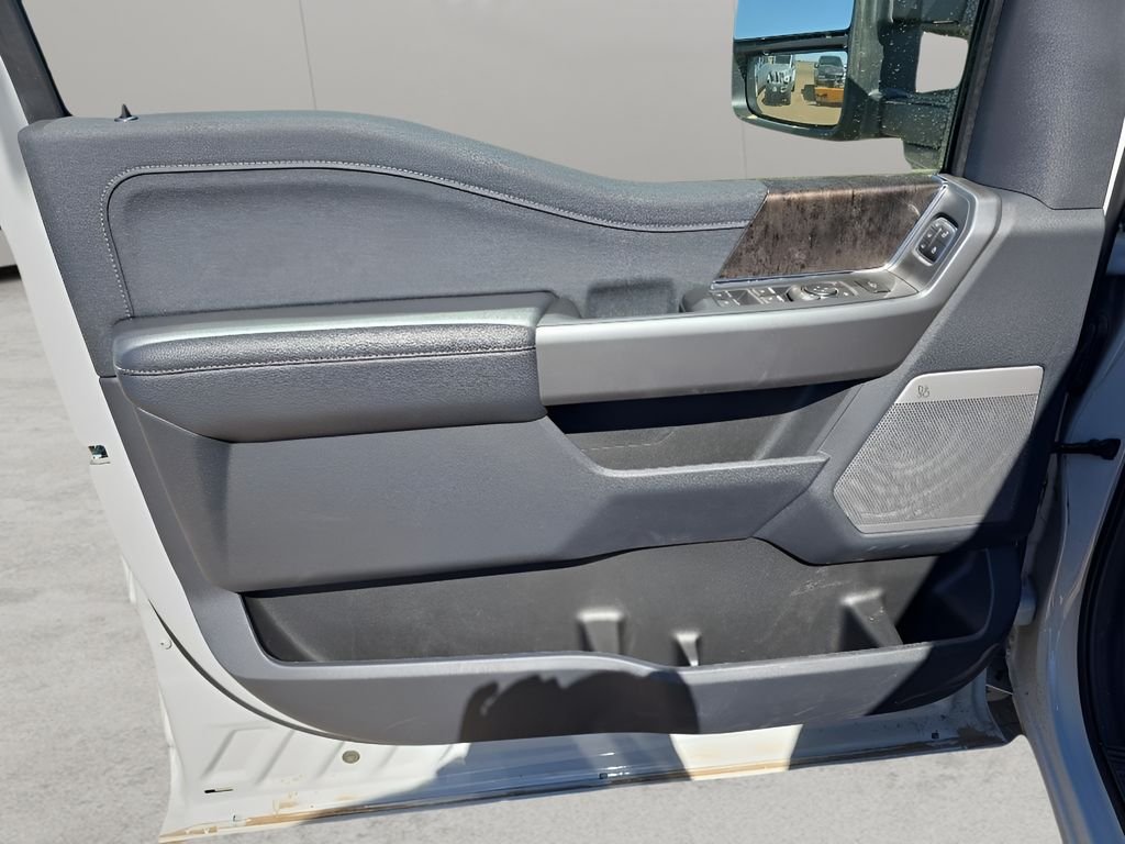 New 2026 Avalanche Ford F-350® Lariat® image 10