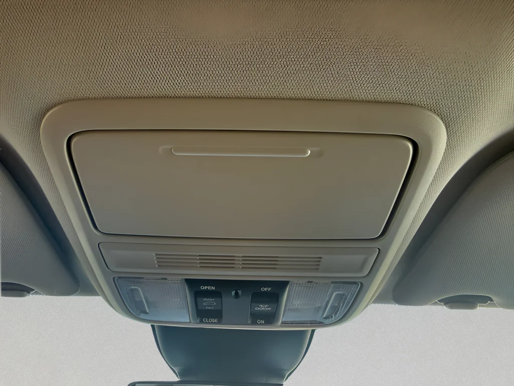 New 2026 Solar Silver Metallic Honda Touring image 29