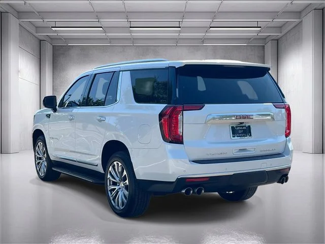 Used 2022 White GMC Denali image 5
