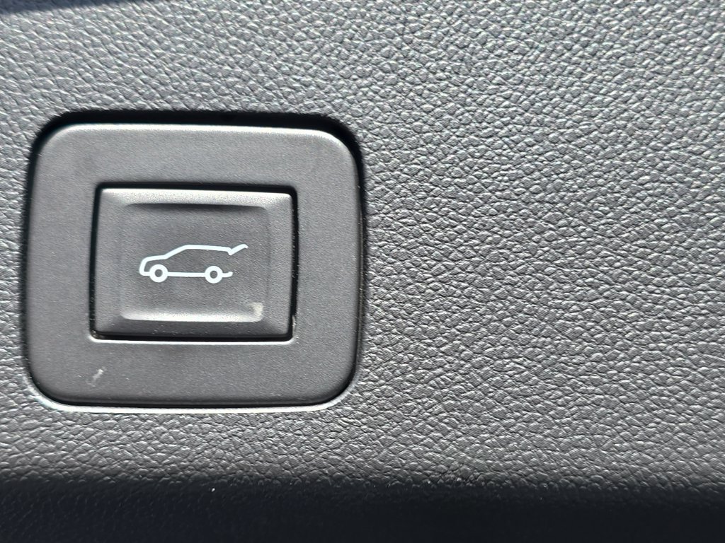 Certified Used 2024 Ocean Blue Metallic Buick Avenir image 14