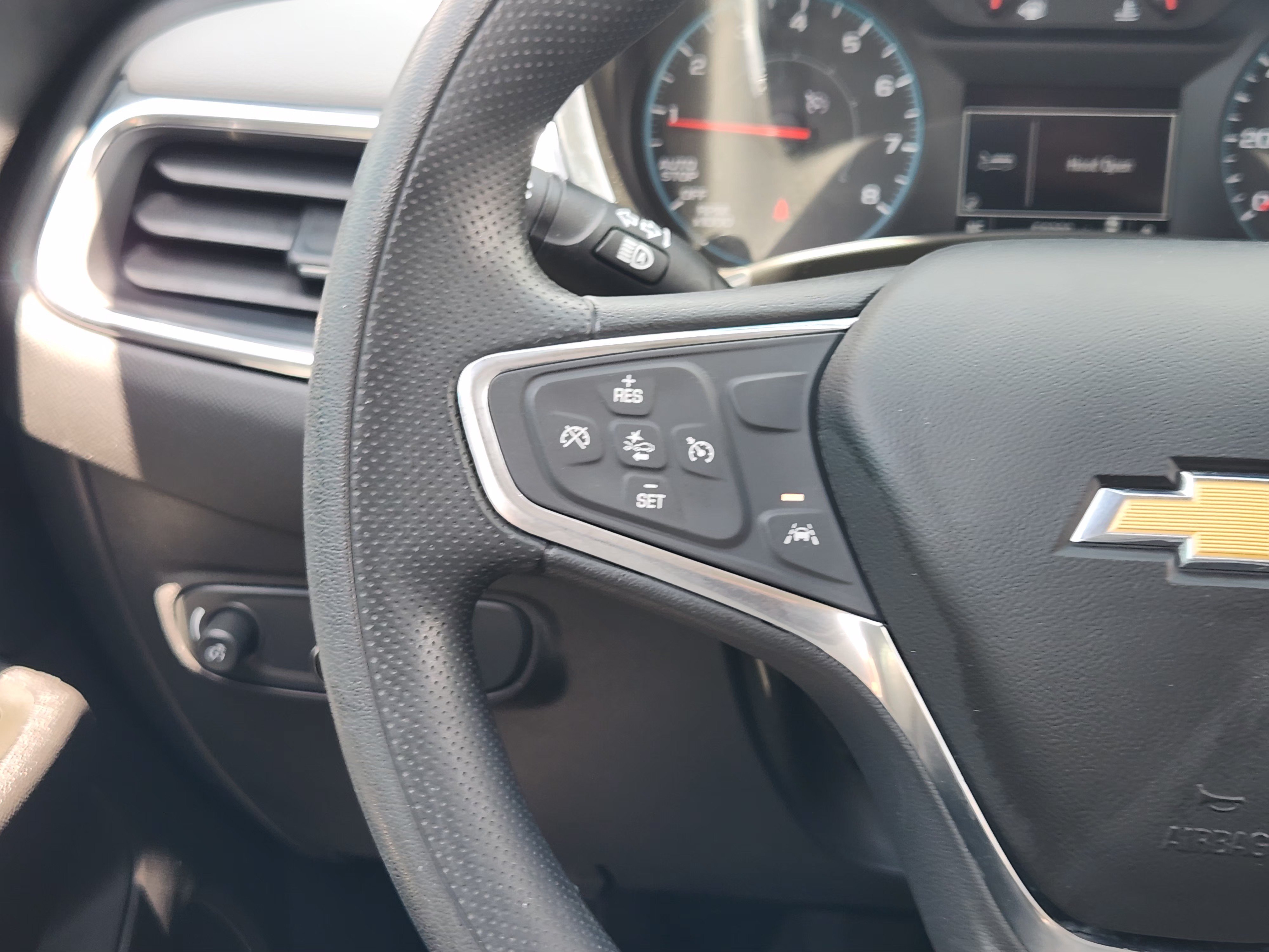 Used 2021 SILVER ICE METALLIC Chevrolet LS image 27