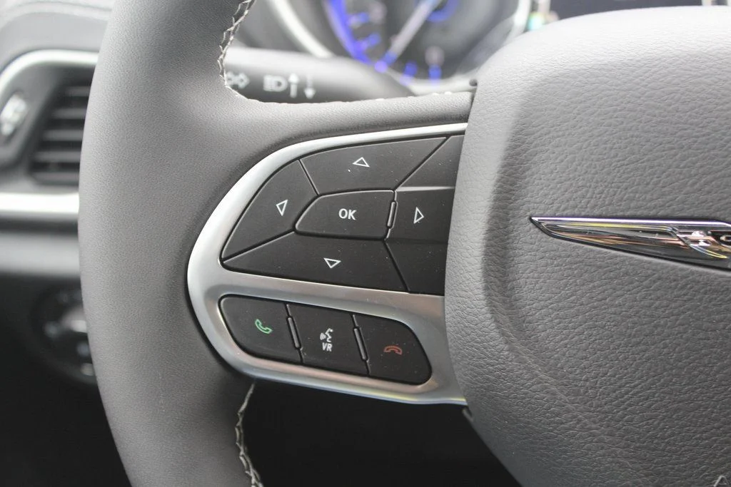 2026 Chrysler Pacifica Select - Photo 19