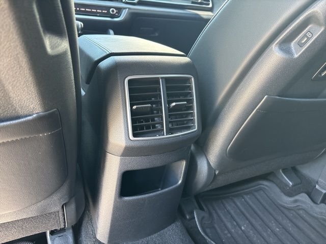 Used 2025 Red Kia X-Line image 31