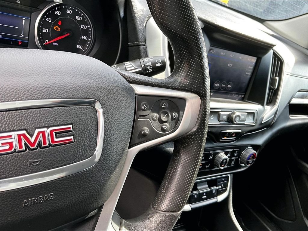 Used 2023 White GMC SLE image 20