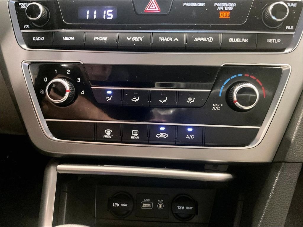 Used 2017 Black Hyundai SE image 25