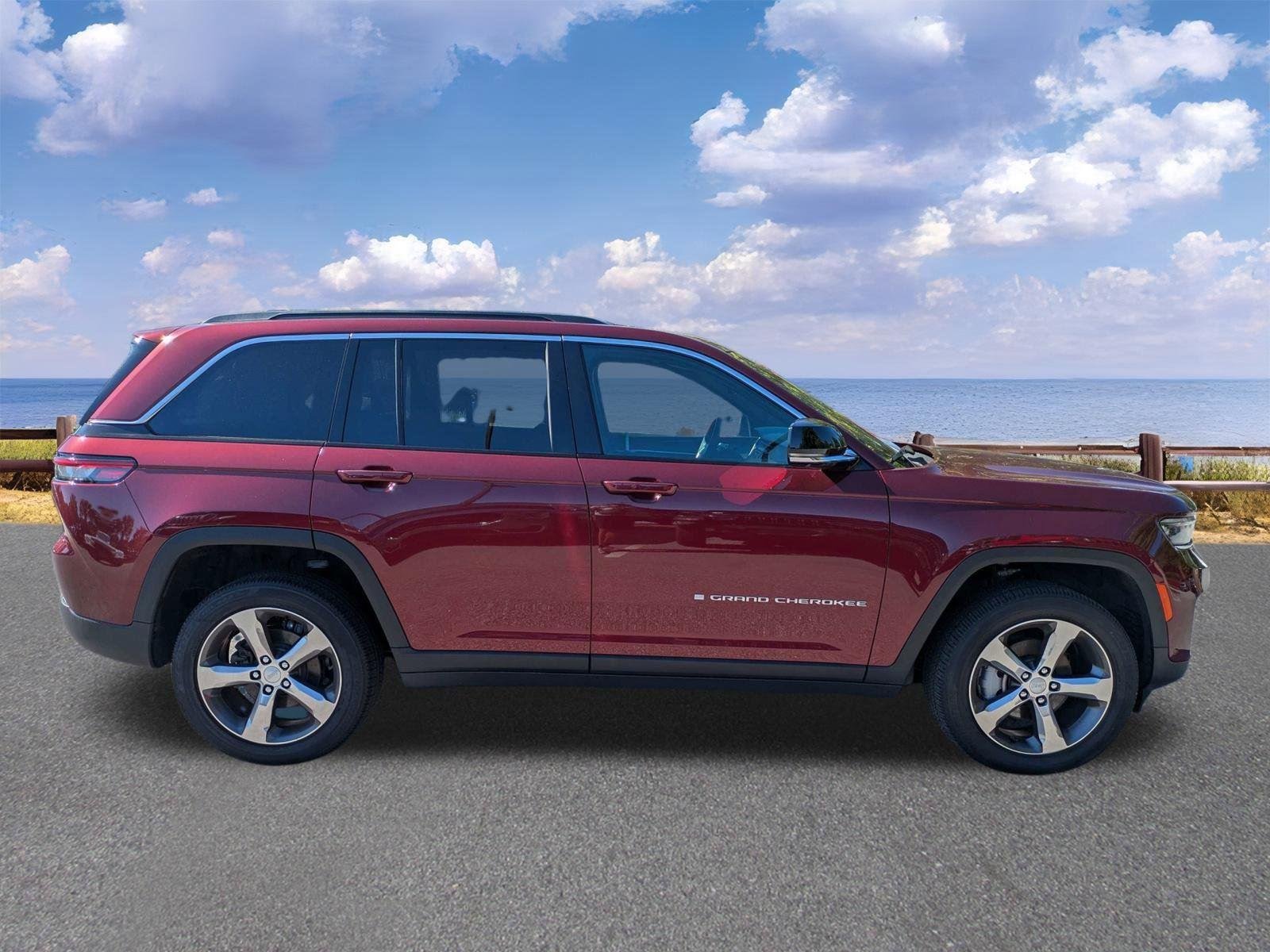 Used 2025 Velvet Red Pearlcoat Jeep Limited image 9