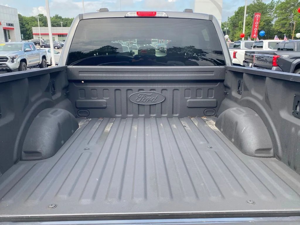 Used 2023 Gray Ford XLT image 11