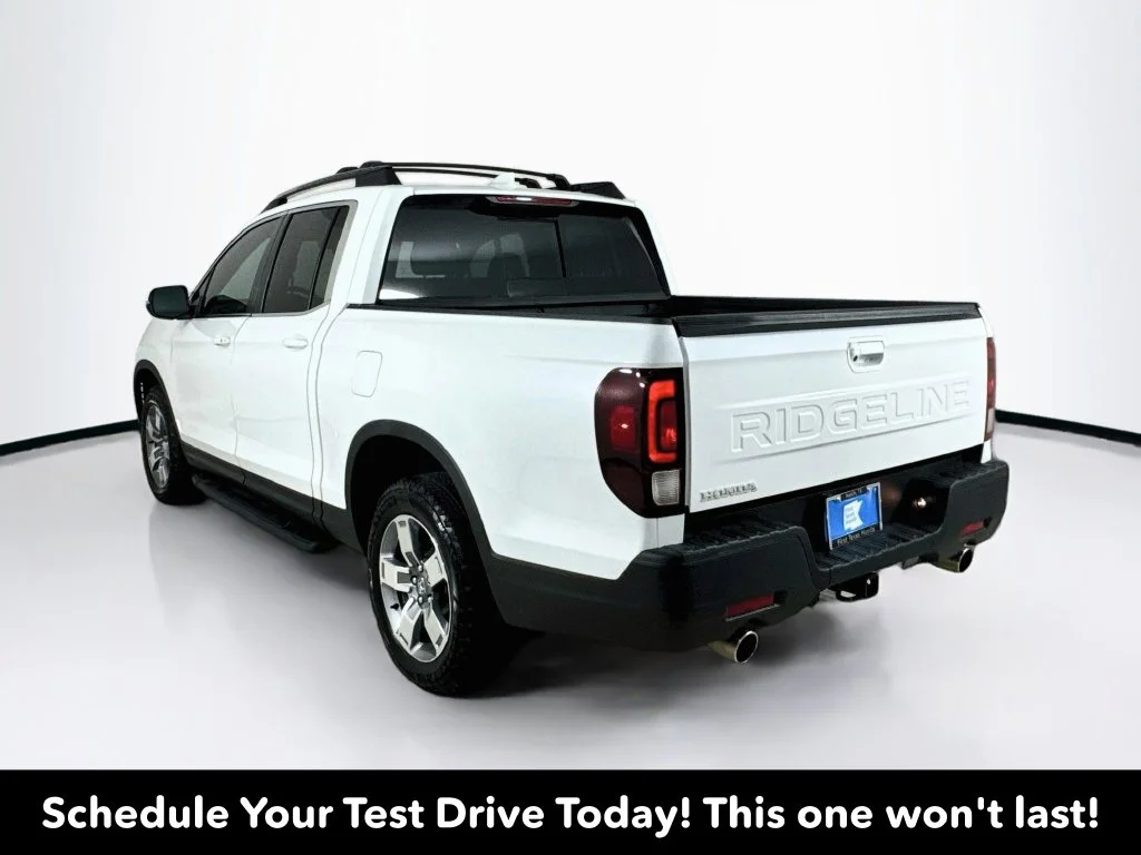 Certified Used 2026 Platinum White Pearl Honda RTL image 6