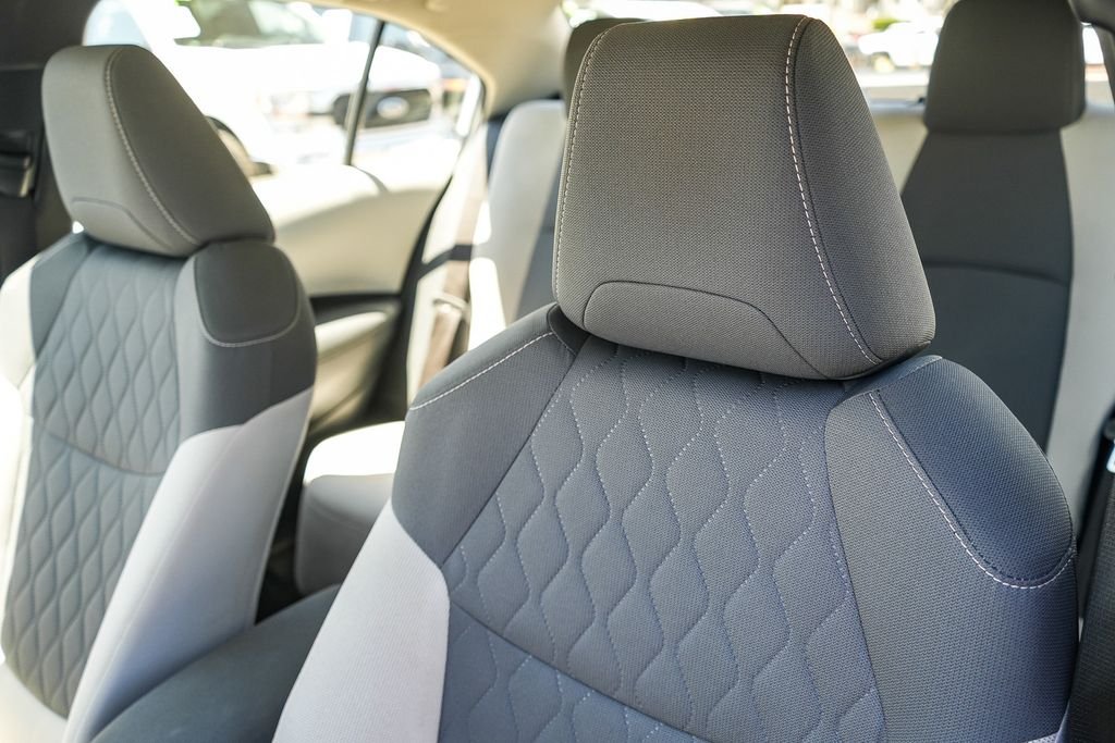 Used 2022 Silver Toyota LE image 23