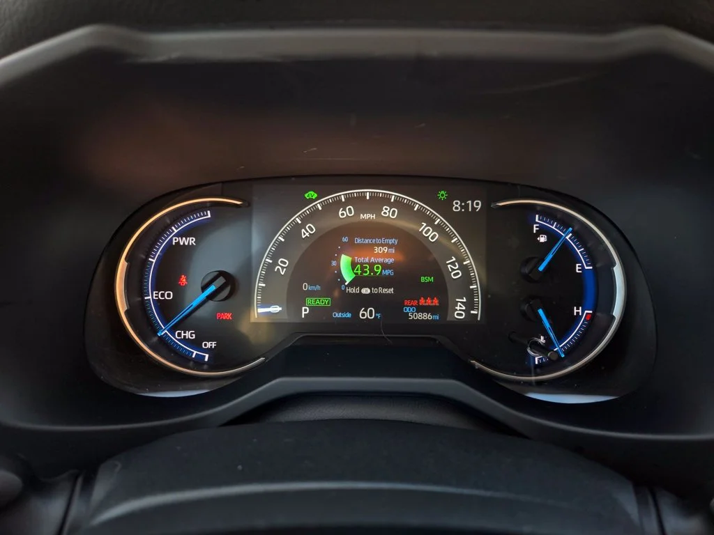 Used 2025 Red Toyota XLE image 19