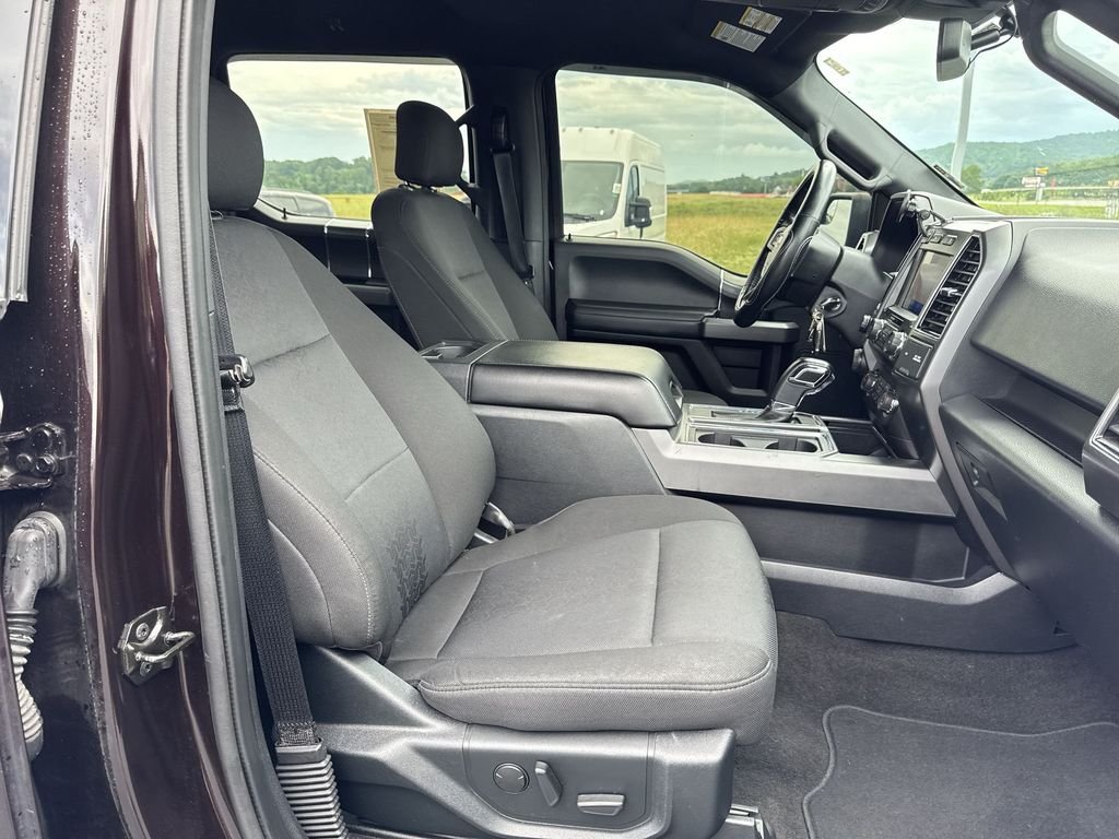 Used 2020 Red Ford XLT image 23