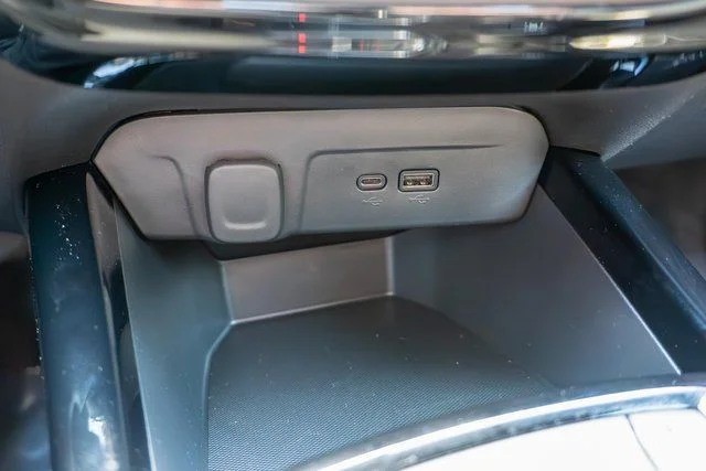 Used 2025 Black Chevrolet 2RS image 29