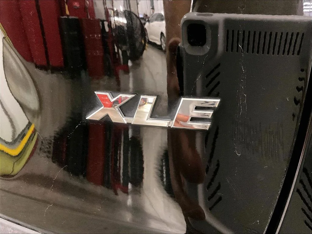 Used 2019 Black Toyota XLE image 11
