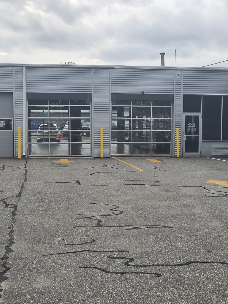 Used 2022 White Subaru Premium image 26
