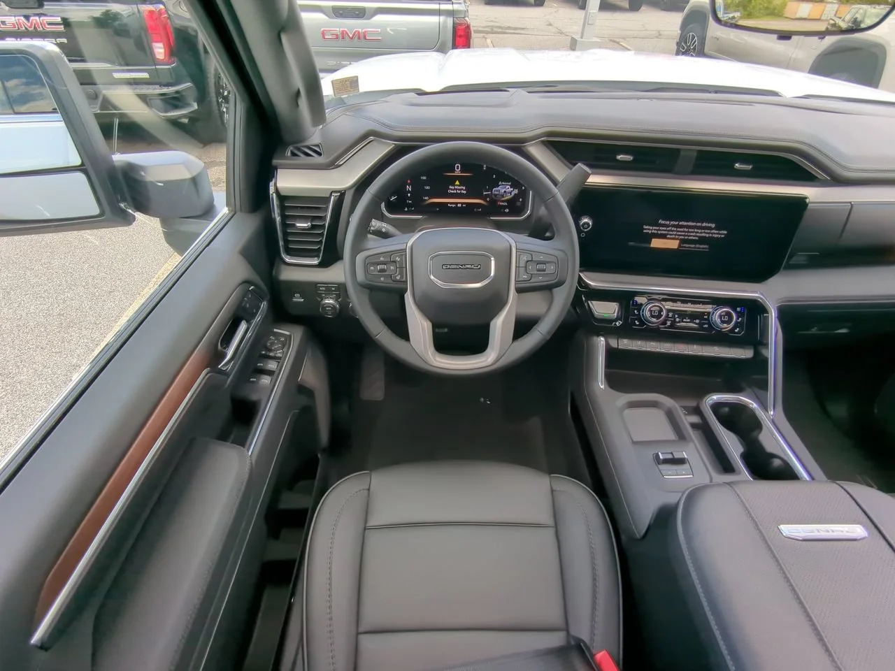 2026 GMC Sierra 3500HD Denali - Photo 15