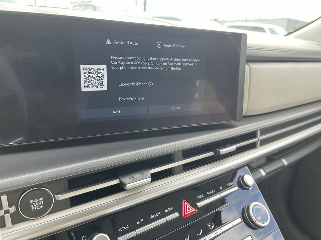 Used 2025 Gray Hyundai SE image 18