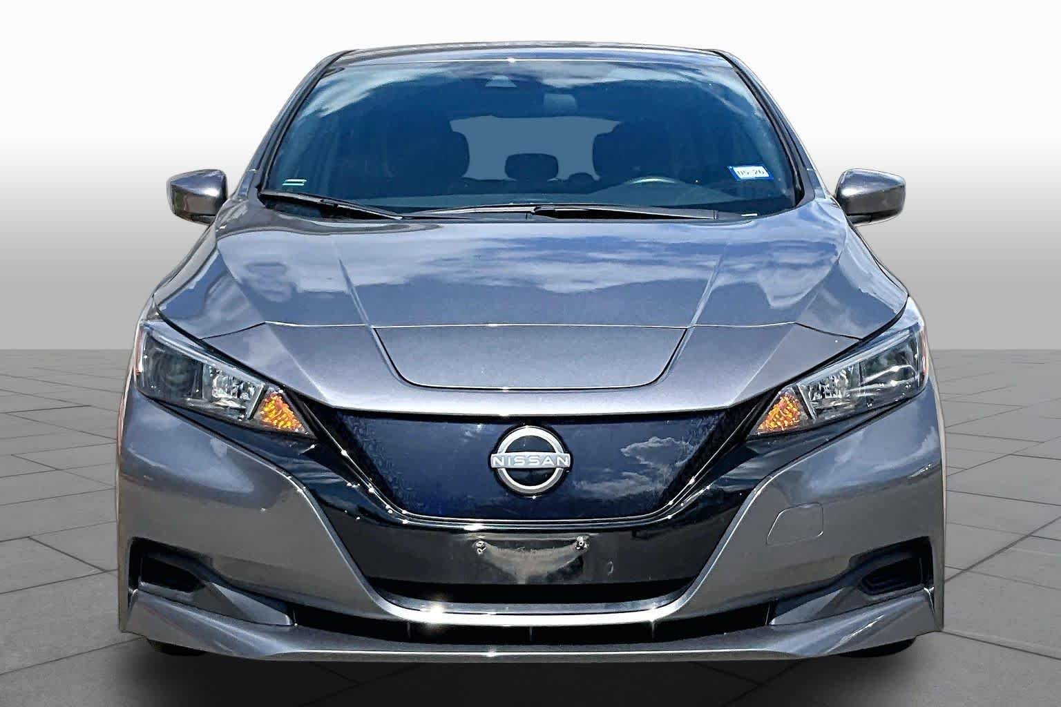 Used 2023 Gun Metallic Nissan S image 3
