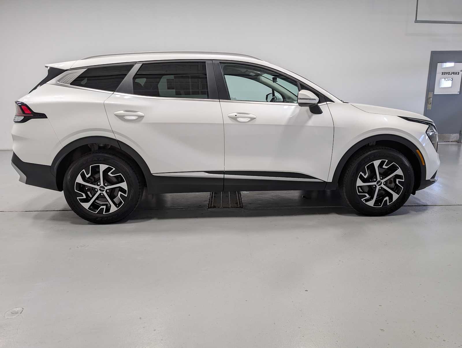 Certified Used 2023 Snow White Pearl Kia EX image 7