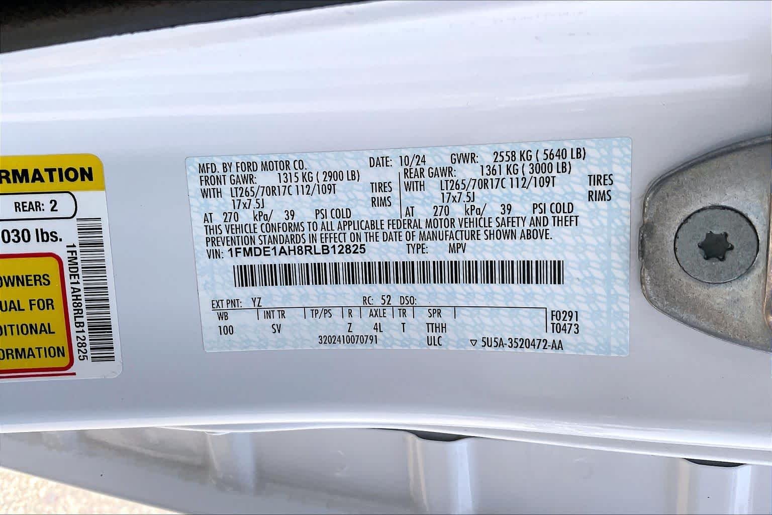 Used 2024 Oxford White Ford Black Diamond image 32