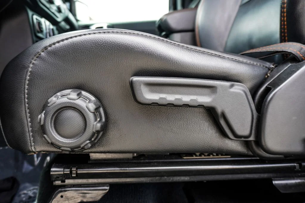 Used 2022 Black Jeep Mojave image 6