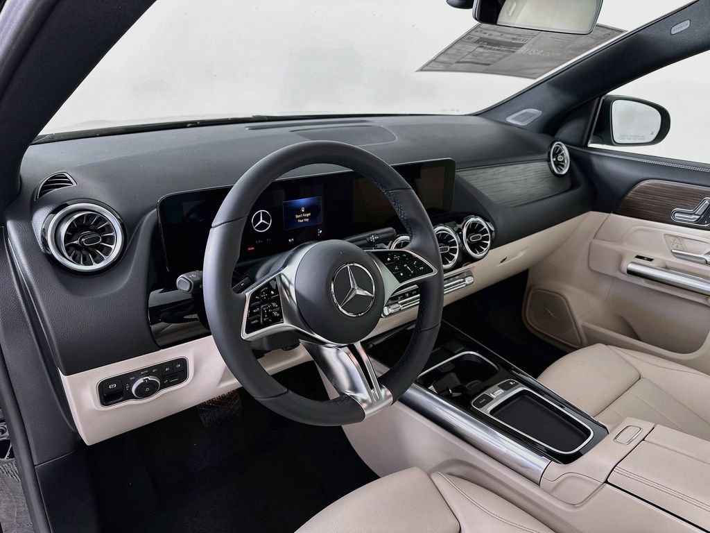 New 2026 Night Black Mercedes-Benz GLA 250 image 40