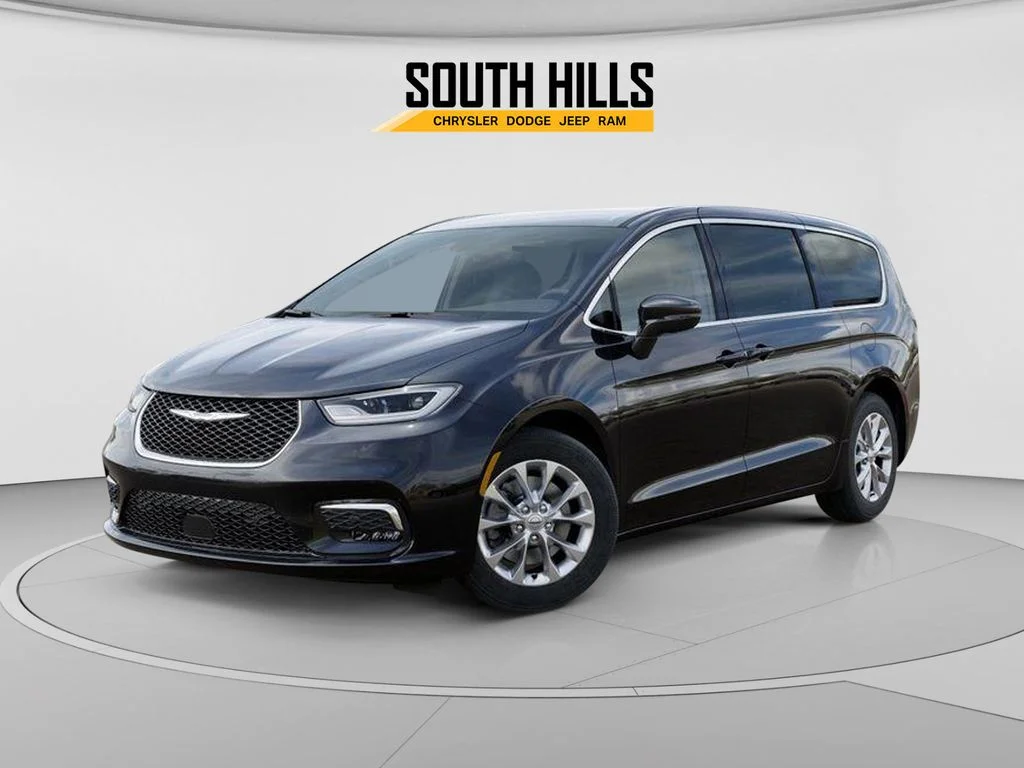 2026 Chrysler Pacifica Select AWD's photo