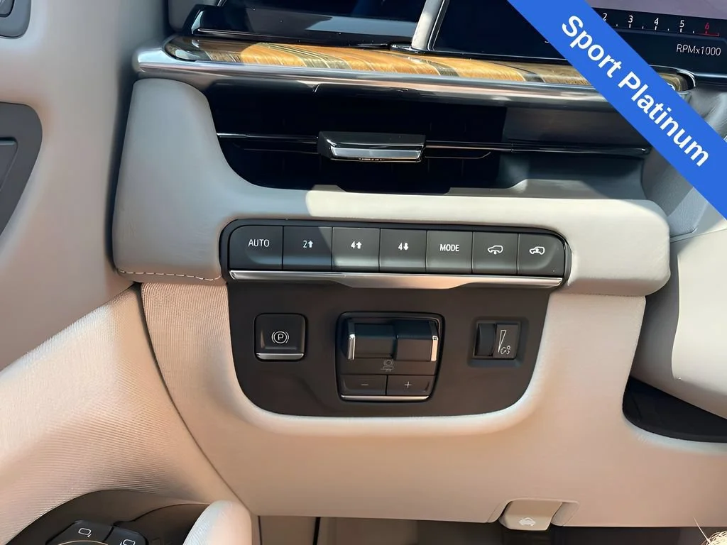 Used 2023 Crystal White Tricoat Cadillac Sport Platinum image 29