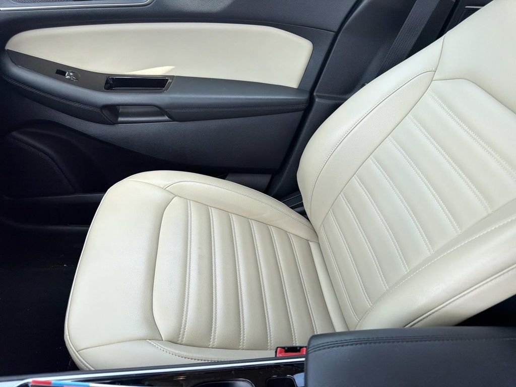 Used 2019 White Ford SEL image 15