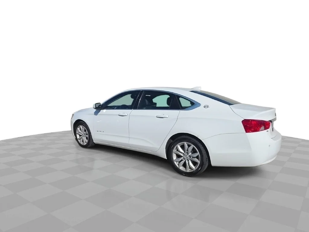 Used 2016 White Chevrolet LT image 6