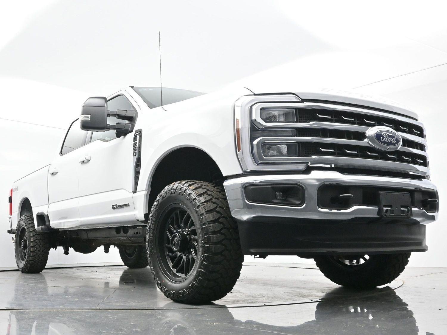 Used 2024 Oxford White Ford LARIAT image 38