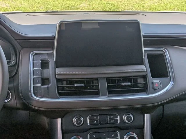 Used 2022 Summit White GMC SLE image 15