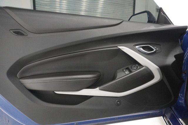 Used 2021  Chevrolet 1LS image 14