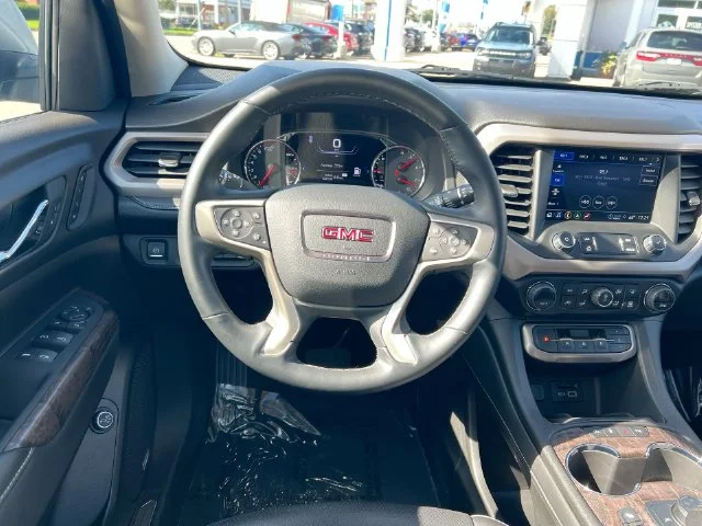 Used 2023 Silver GMC Denali image 14